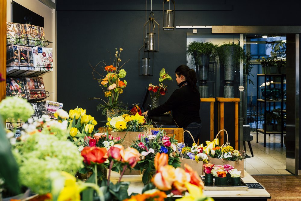 DB - DIE BLUMENBINDEREI - Sankt Peter-Hauptstraße 63, Graz, Steiermark ...
