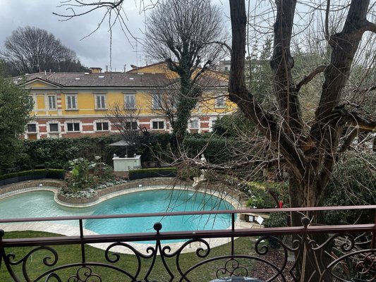Sina Villa Medici, Autograph Collection by null