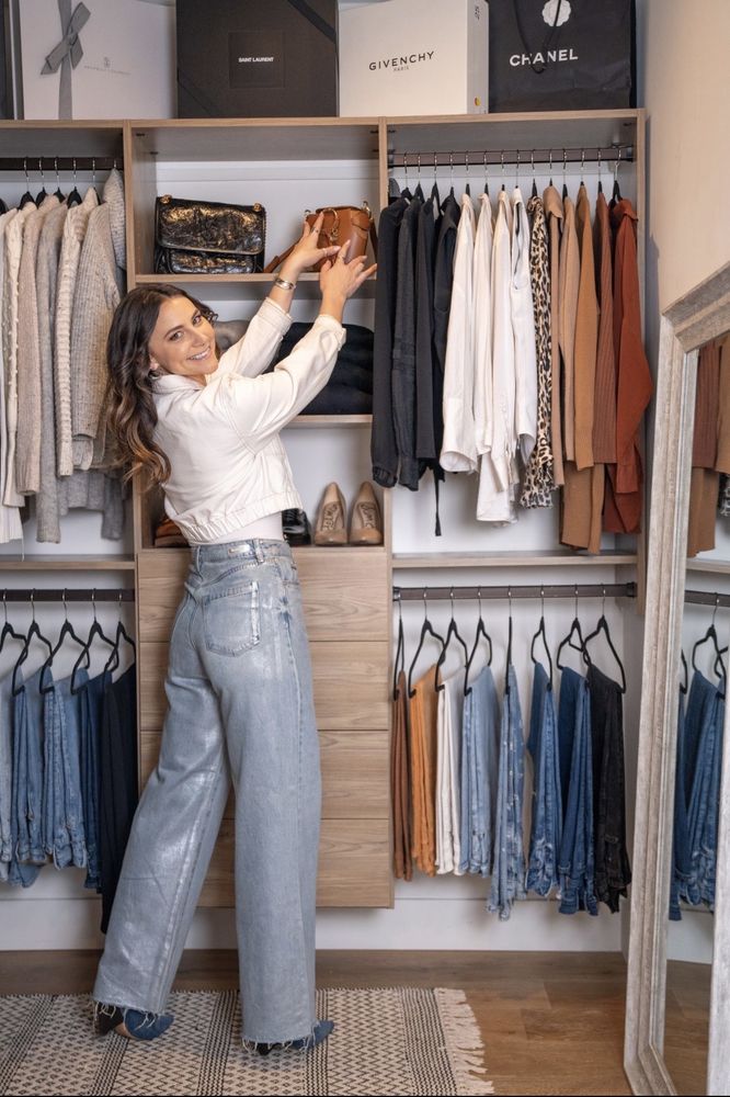 Carolyn Martin Styling Logo