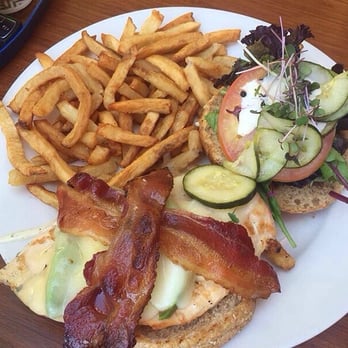bellagreen - The Chicken Sandwich - American Near Me - Houston, Texas bellagreen - The Chicken Sandwich - American Near Me - Houston, Texas