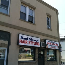 Raul Simoes Unisex Barber Shop - A good old little barber shop.