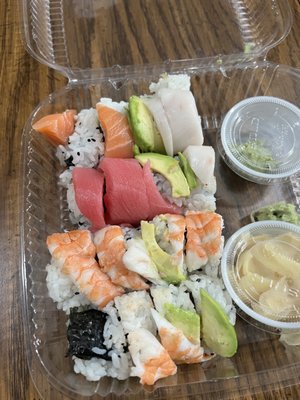 MAKI SUSHI AND THAI RESTAURANT by null