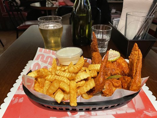 Belles Hot Chicken Fitzroy by null