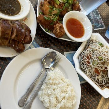 Sang Dao Restaurant - Thai Near Me - San Diego, California Sang Dao Restaurant - Thai Near Me - San Diego, California