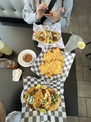 Taqueria el buen pastor by null