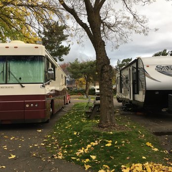 Holiday Rv Park - Look how close the sites are. - RV Parks Near Me - Phoenix, Oregon Holiday Rv Park - Look how close the sites are. - RV Parks Near Me - Phoenix, Oregon