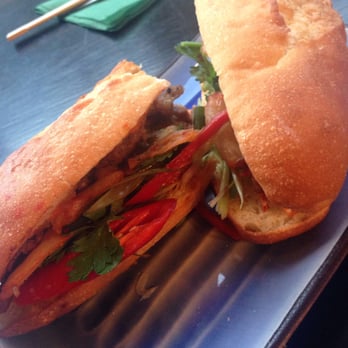 Kêu! - Spicy Roast Duck Bahn Mhi - Vietnamese Near Me - London, XGL