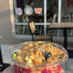 Berries & Bowls - Kentlands - Pitaya base