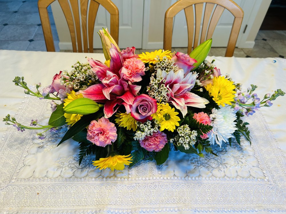 B & C HILLSBOROUGH FLORIST Updated September 2024 19 Photos & 14