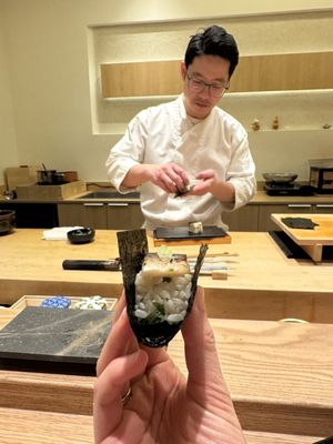 Sushi Akira by null