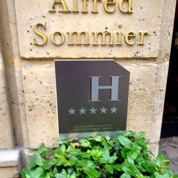 Hôtel Alfred Sommier - Hotels Near Me - Paris, 75