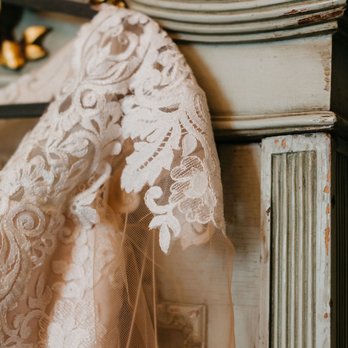 Kiki's Alterations - Sewing & Alterations Near Me - La Jolla, California