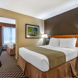 Best Western Strathmore Inn - CS