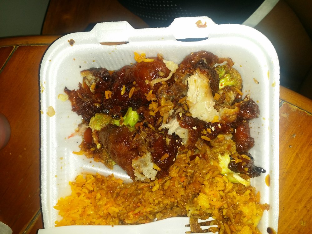 Food from Egg Roll Express