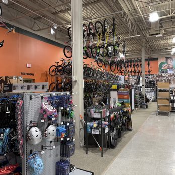DICK'S Sporting Goods - Sports Wear Near Me - Northbrook, Illinois DICK'S Sporting Goods - Sports Wear Near Me - Northbrook, Illinois