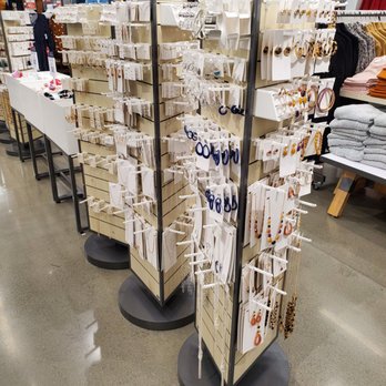 Old Navy Outlet - Men's Clothing Near Me - Niagara Falls, New York Old Navy Outlet - Men's Clothing Near Me - Niagara Falls, New York