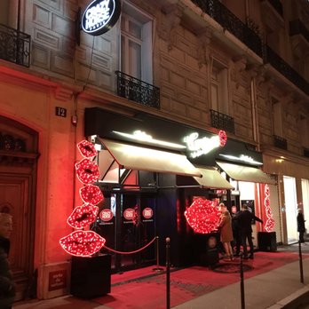 Le Crazy Horse - Outside - Cabaret Near Me - Paris, 75 Le Crazy Horse - Outside - Cabaret Near Me - Paris, 75