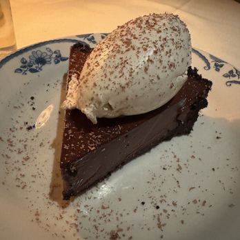 Monkey Bar - Chocolate Cream Pie - American Near Me - New York, New York Monkey Bar - Chocolate Cream Pie - American Near Me - New York, New York