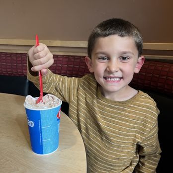 Dairy Queen Grill & Chill - Ice Cream & Frozen Yogurt Near Me - Stillwater, Minnesota Dairy Queen Grill & Chill - Ice Cream & Frozen Yogurt Near Me - Stillwater, Minnesota