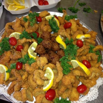 Tucker's Seafood - Party tray - Cajun/Creole Near Me - Clinton, Louisiana