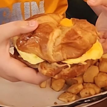 Maggie’s Table - Diners Near Me - Jacksonville, Florida