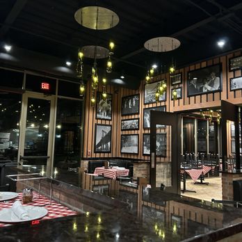Grimaldi's Pizzeria - Pizza Near Me - Ankeny, Iowa Grimaldi's Pizzeria - Pizza Near Me - Ankeny, Iowa
