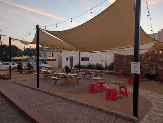 Yellow Paper Burger by null