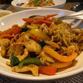 YaYa's Thai Fusion & Steaks - Drunken Mama Noodles - Thai Near Me - Kenner, Louisiana YaYa's Thai Fusion & Steaks - Drunken Mama Noodles - Thai Near Me - Kenner, Louisiana