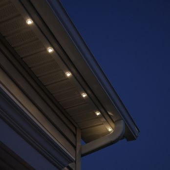 Humbug Holiday Lighting - Close Up - Bonsai Aura Permanent Roofline Lighting - Holiday Decorating Services Near Me - Cunningham, Tennessee Humbug Holiday Lighting - Close Up - Bonsai Aura Permanent Roofline Lighting - Holiday Decorating Services Near Me - Cunningham, Tennessee