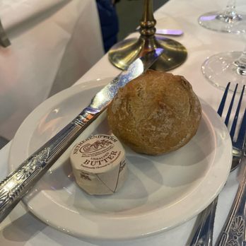 Motcombs - British Near Me - London, XGL