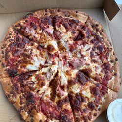 Chesley's Mini Mart & Pizza - Hawaiian Pizza