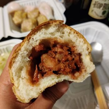 Ming Hui Dim Sum - bbq pork bun (lot of meat, and pretty good) - Dim Sum Near Me - San Francisco, California Ming Hui Dim Sum - bbq pork bun (lot of meat, and pretty good) - Dim Sum Near Me - San Francisco, California