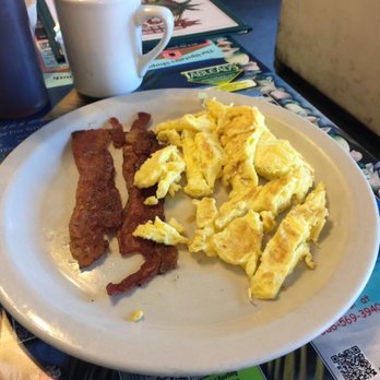 Friends Cafe - Scrambled eggs and bacon - Diners Near Me - Flagler Beach, Florida