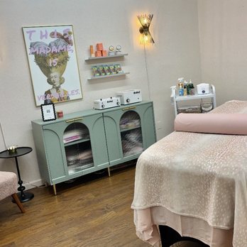 Wax Junkie - Waxing Near Me - Vancouver, Washington Wax Junkie - Waxing Near Me - Vancouver, Washington