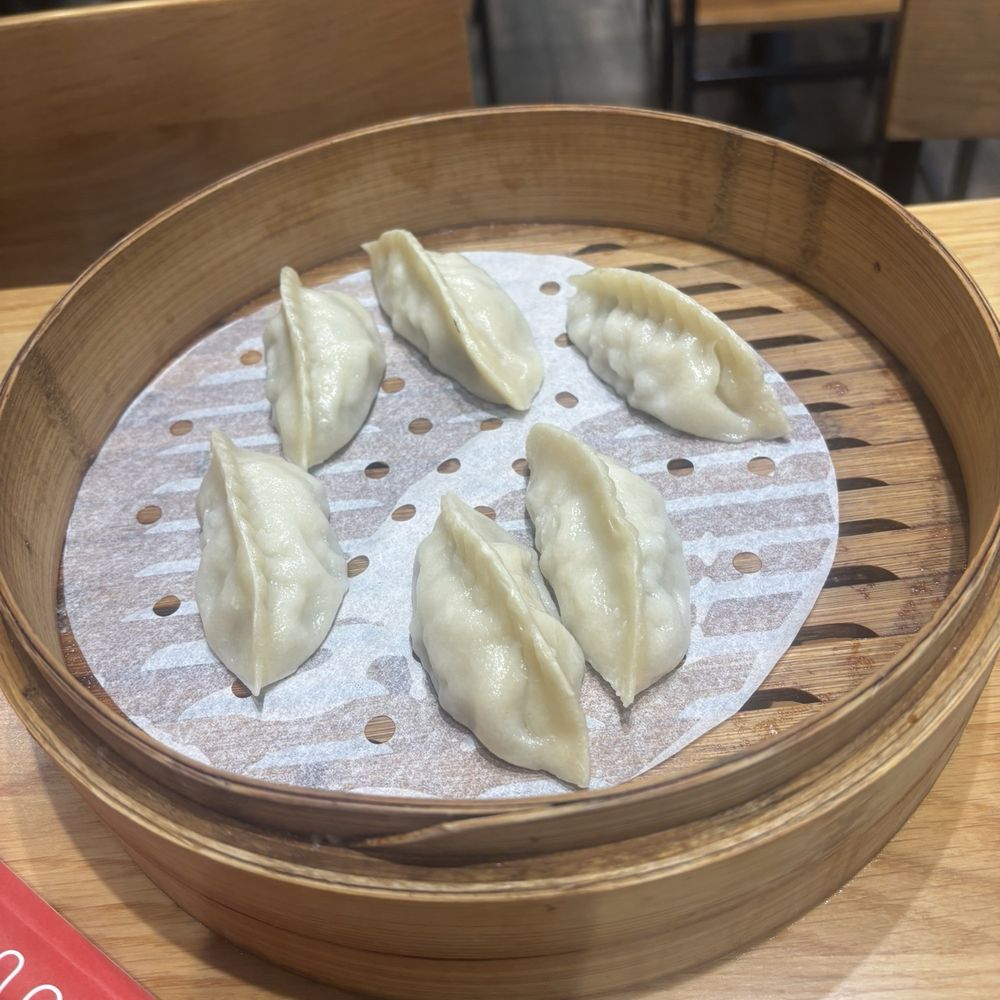 Dough Zone Dumpling House - Chicken Steamed Dumplings (6) 鸡肉蒸饺 - Dim Sum Near Me - San Jose, California Dough Zone Dumpling House - Chicken Steamed Dumplings (6) 鸡肉蒸饺 - Dim Sum Near Me - San Jose, California