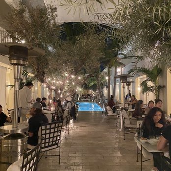 Cara Restaurant - Common area - New American Near Me - Los Angeles, California