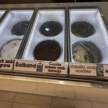 Gelateria Olivier - Photo 4: Gelato flavors - Ice Cream & Frozen Yogurt Near Me - Sitges, B Gelateria Olivier - Photo 4: Gelato flavors - Ice Cream & Frozen Yogurt Near Me - Sitges, B