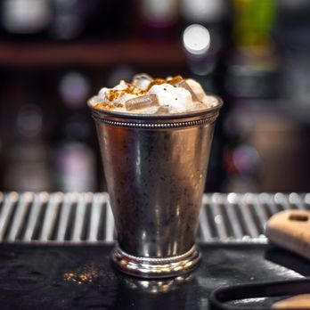Gilded Unicorn - Cocktail Bars Near Me - Spokane, Washington