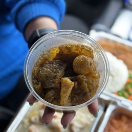 Curry fish balls with pork rinds Curry fish balls with pork rinds