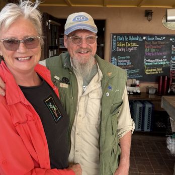 Beer Creek Brewing - Lass w. her MoveeStar - Brewpubs Near Me - Santa Fe, New Mexico