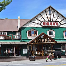 Hoss's Country Corner