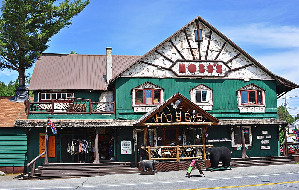 Hoss's Country Corner Logo