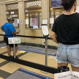 Long line at 9:30am on a Wednesday Long line at 9:30am on a Wednesday