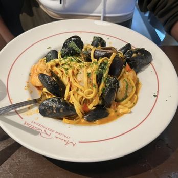 Mama Rivotta MAMA RICOTTA’S - Updated 05/2025 - 1347 Photos & 1291 Reviews - 601 S ...