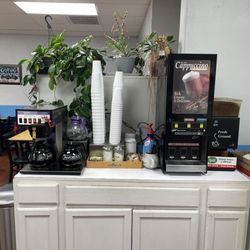 Yummy Donuts - Coffee stand