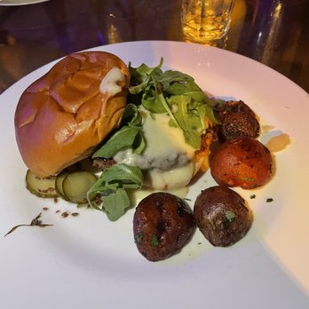 Blue Heaven - Tennessee burger - Breakfast & Brunch Near Me - Key West, Florida Blue Heaven - Tennessee burger - Breakfast & Brunch Near Me - Key West, Florida