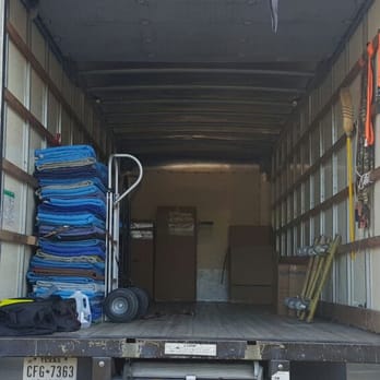 Blue Star Moving - Getting one of our 24ft trucks ready for the day - Movers Near Me - Dallas, Texas Blue Star Moving - Getting one of our 24ft trucks ready for the day - Movers Near Me - Dallas, Texas