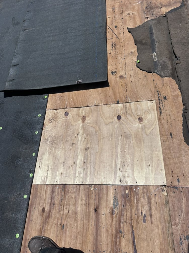 Slide of Jacinto’s Roofing