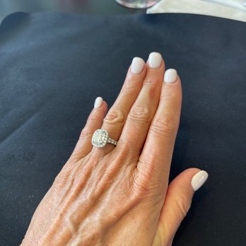 Enfield Nails - Nail Salons Near Me - Austin, Texas