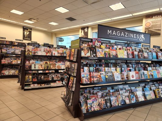 Barnes & Noble by null